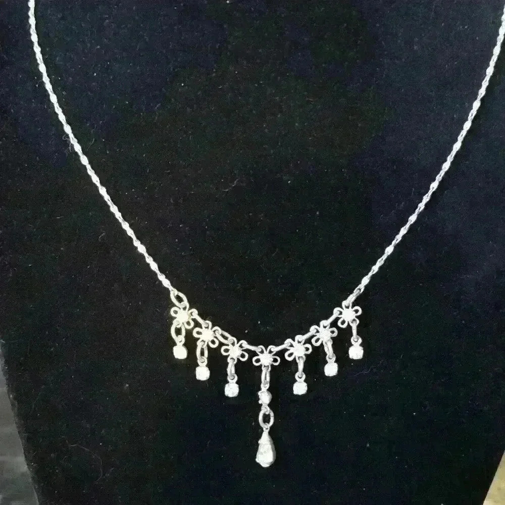 Avon Rhinestone necklace - Picture 1 of 2